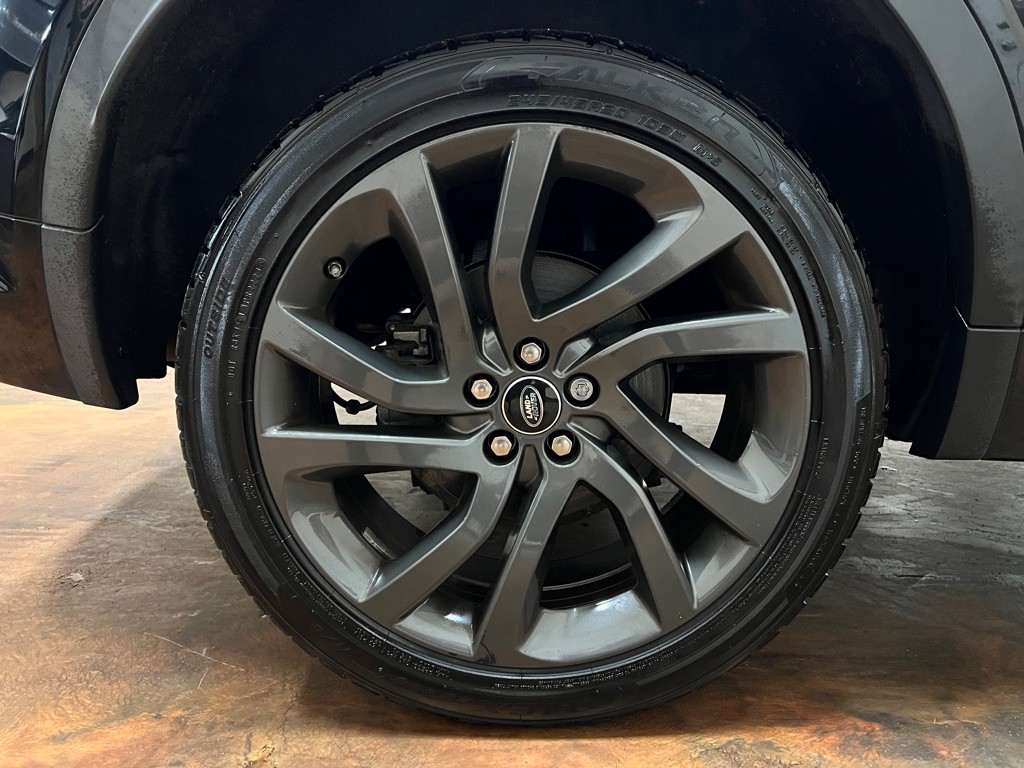 2018 Land Rover Discovery Sport Image 11