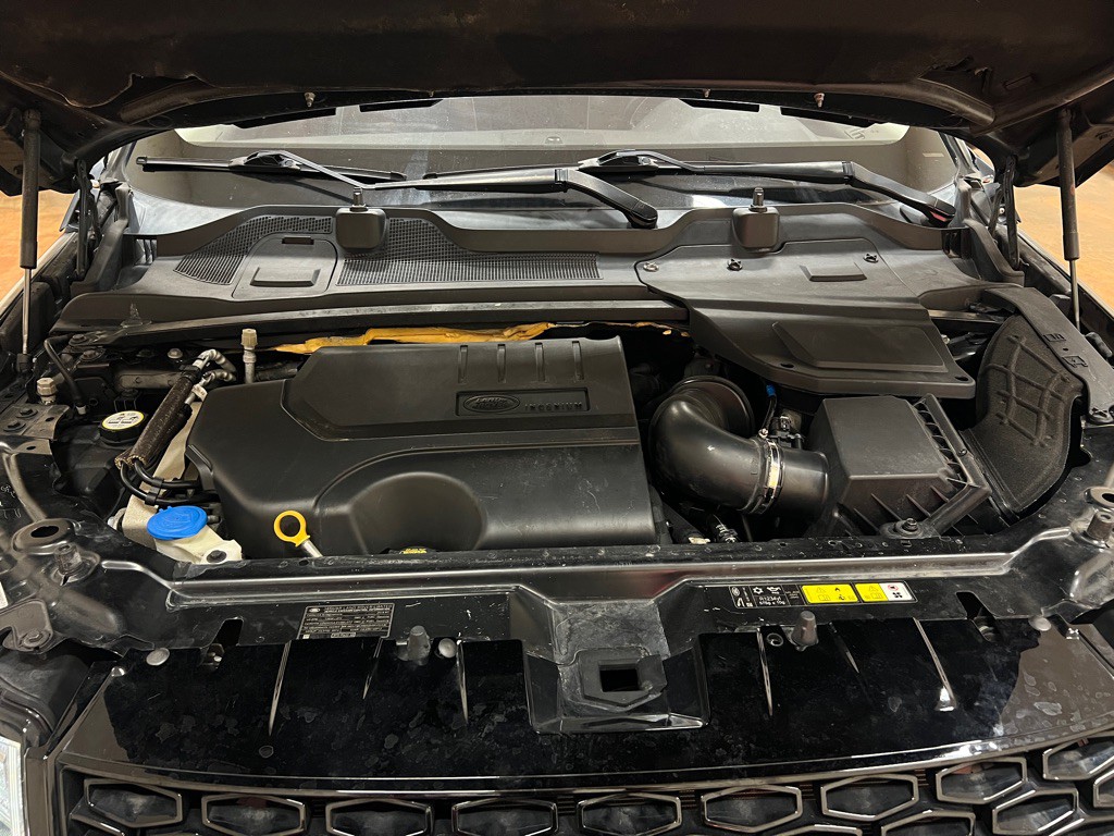 2018 Land Rover Discovery Sport Image 38