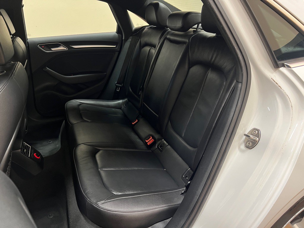 2015 Audi A3 Image 31