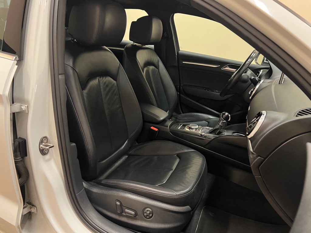 2015 Audi A3 Image 34