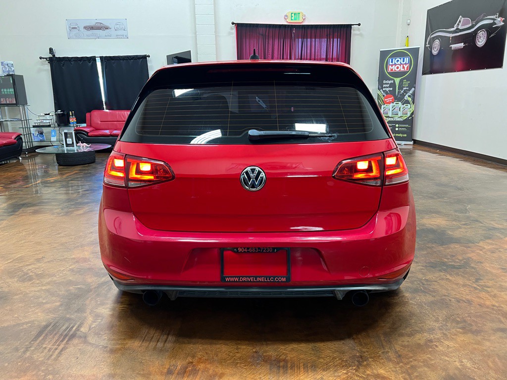 2016 Volkswagen GTI Image 8