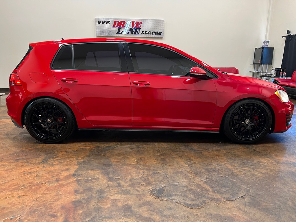 2016 Volkswagen GTI Image 10