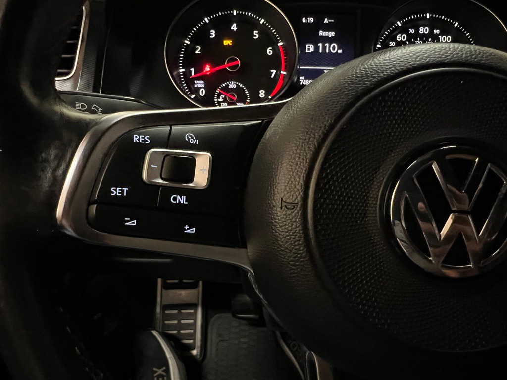 2016 Volkswagen GTI Image 17