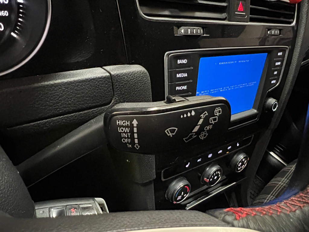2016 Volkswagen GTI Image 21