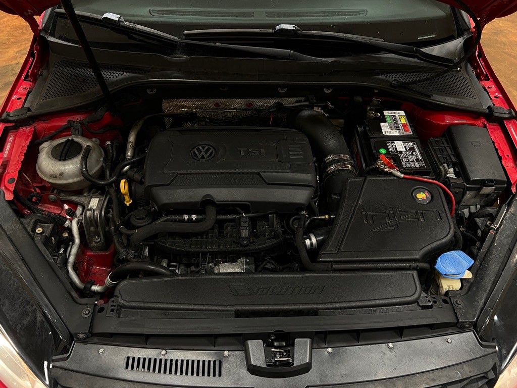 2016 Volkswagen GTI Image 36