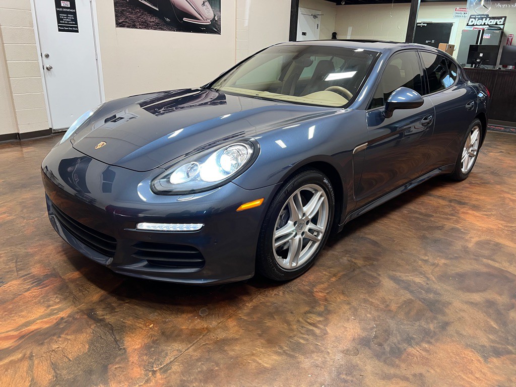 2014 Porsche Panamera Image 5