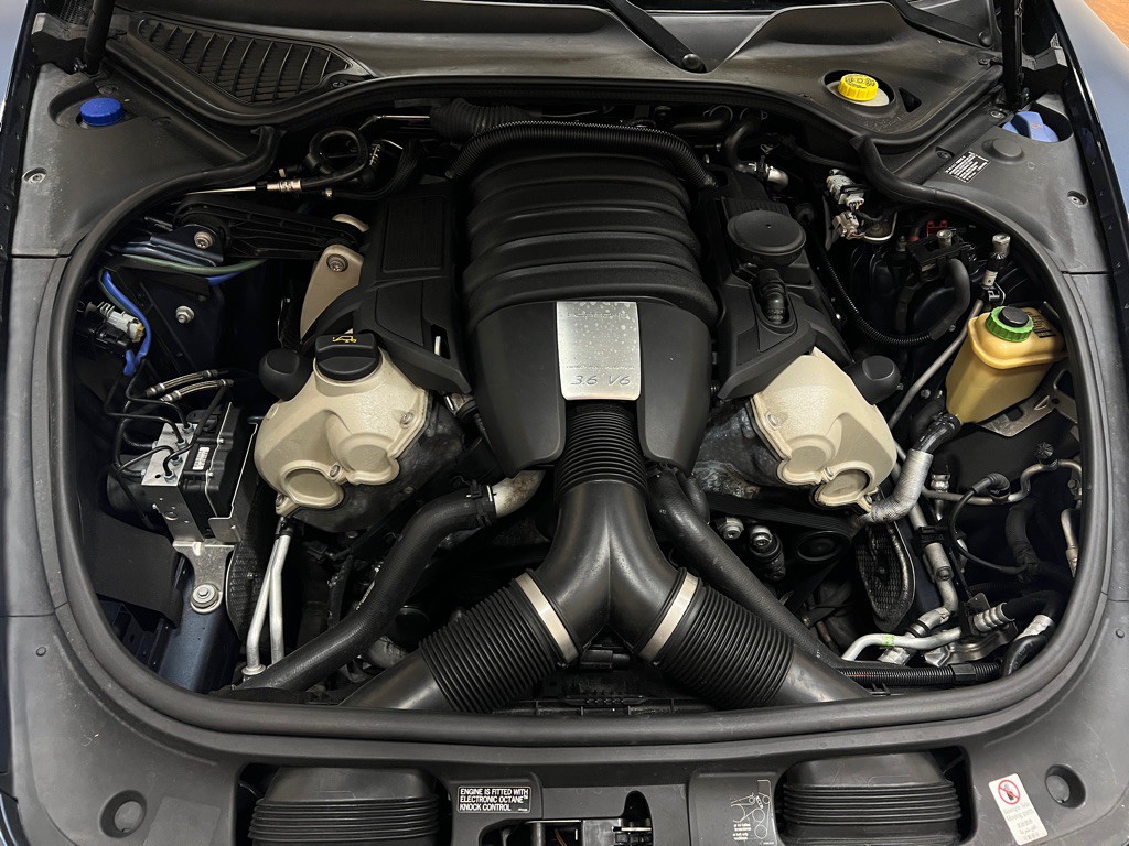 2014 Porsche Panamera Image 13