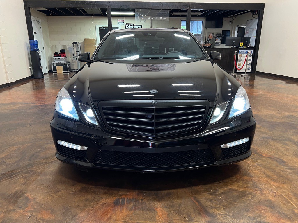 2011 Mercedes-Benz E-Class Image 4