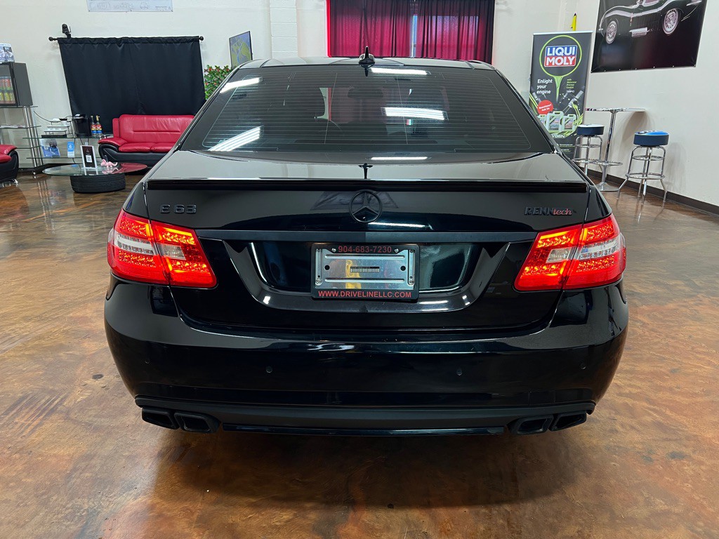 2011 Mercedes-Benz E-Class Image 8