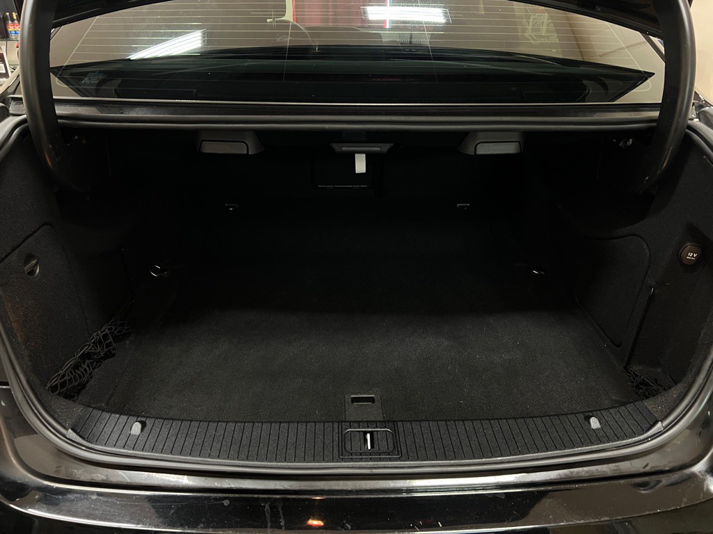 2011 Mercedes-Benz E-Class Image 14