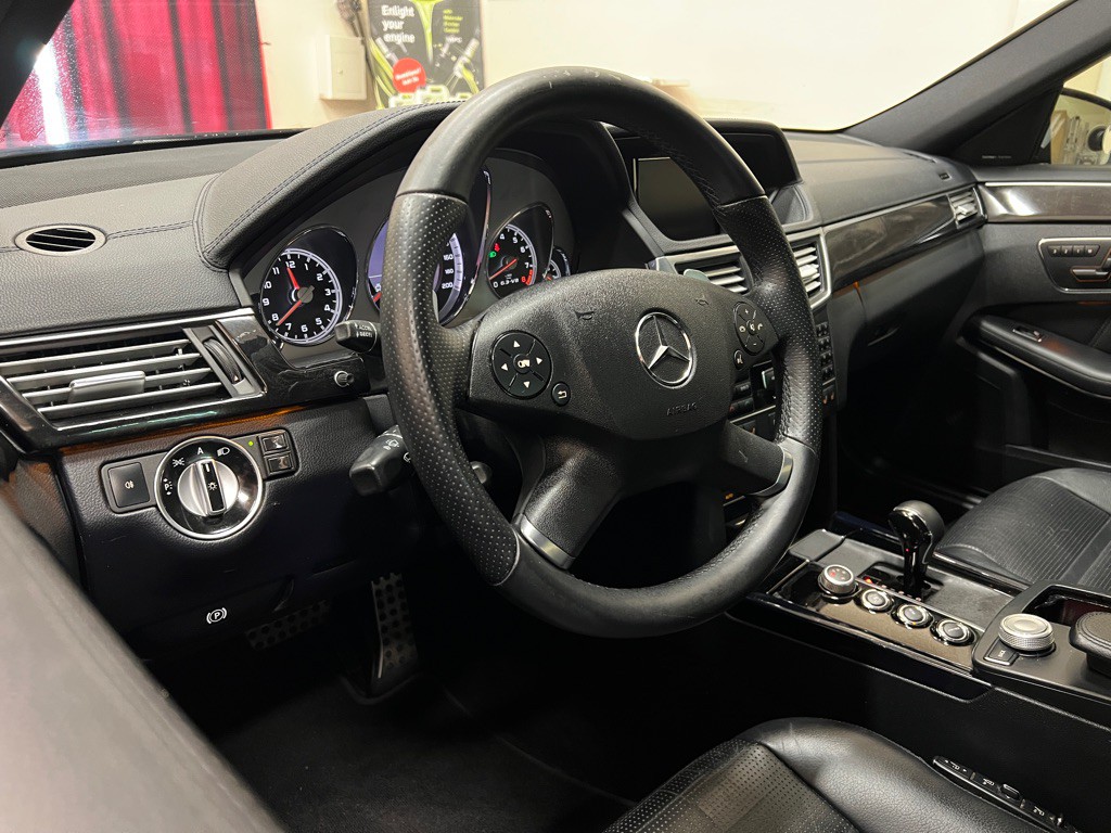 2011 Mercedes-Benz E-Class Image 16