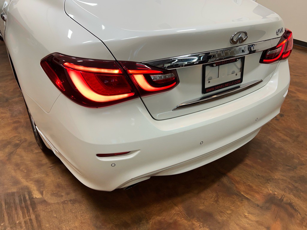 2016 INFINITI Q70 Image 47