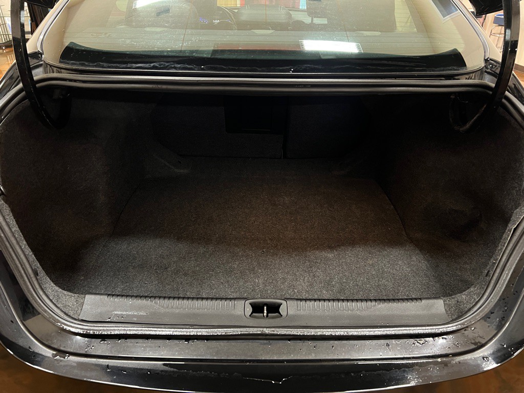 2016 Chrysler 200 Image 35