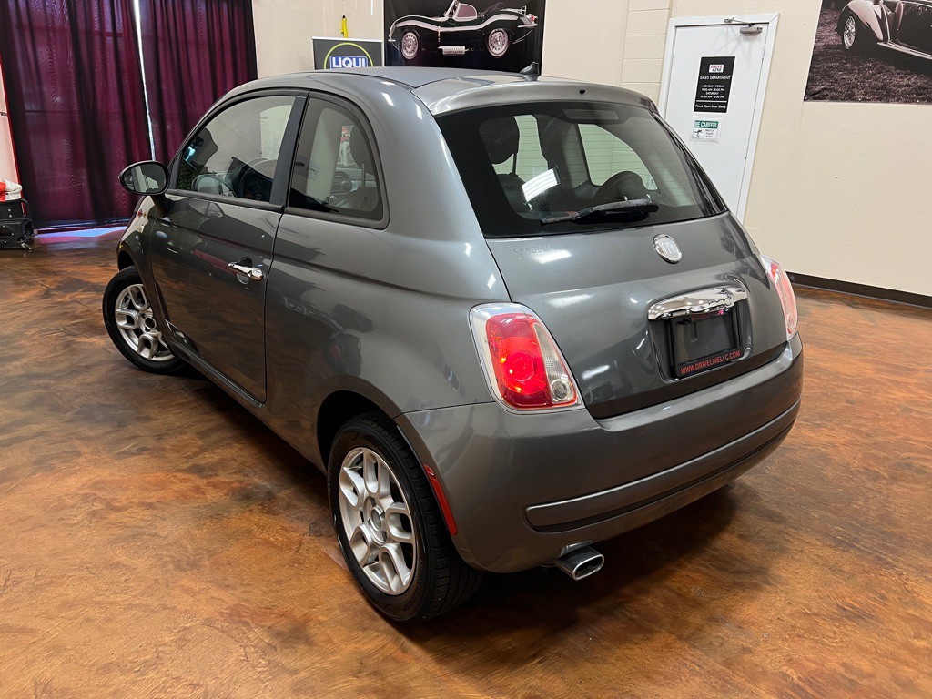 2013 FIAT 500 Image 2