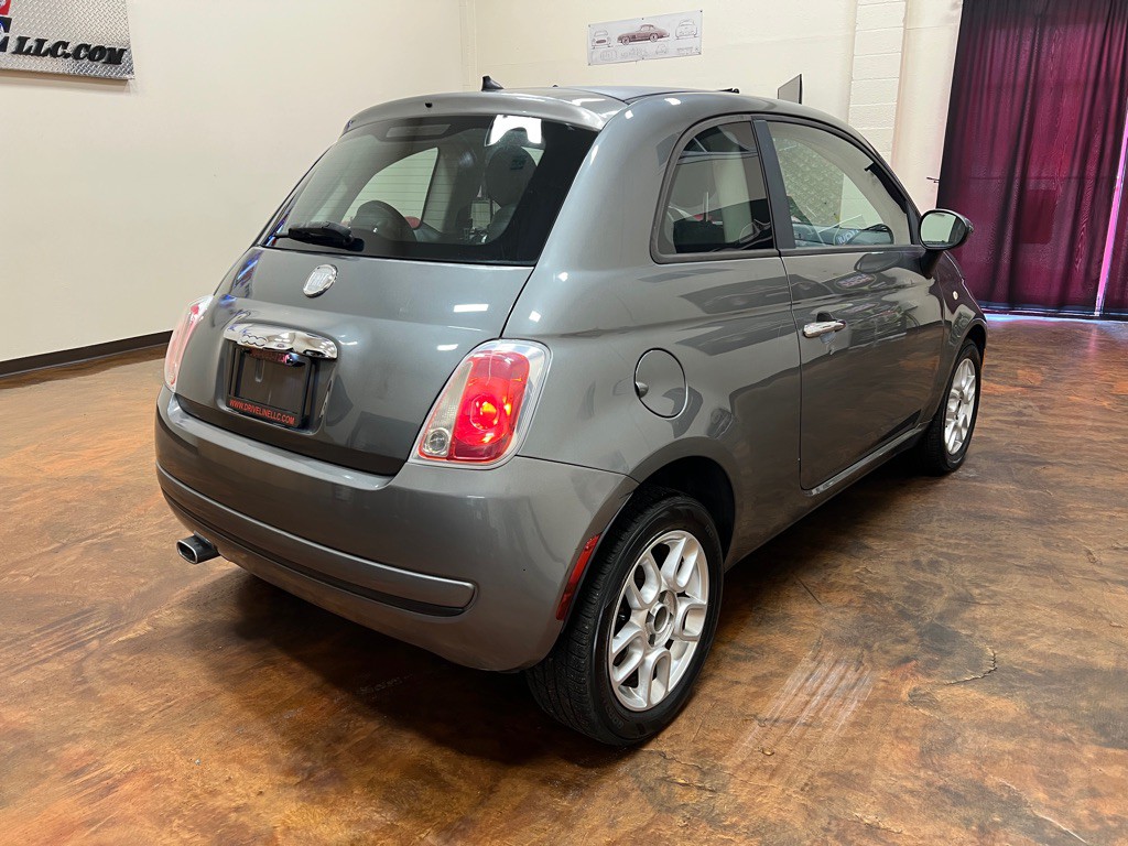 2013 FIAT 500 Image 9