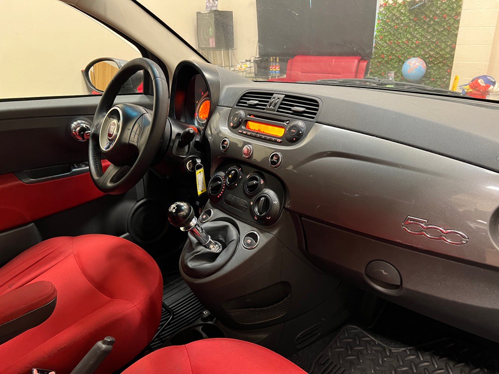 2013 FIAT 500 Image 14