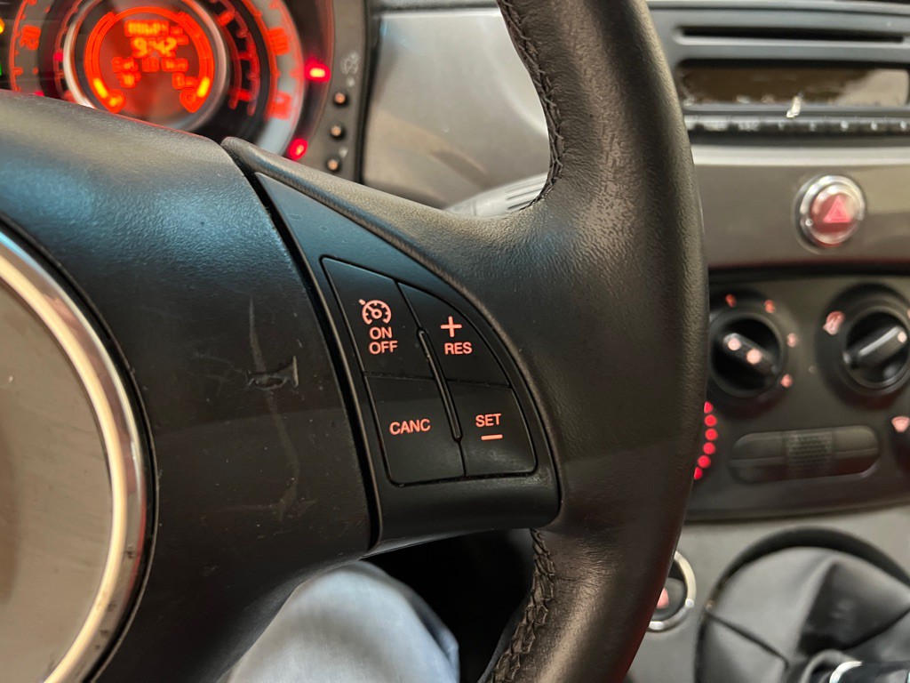 2013 FIAT 500 Image 18
