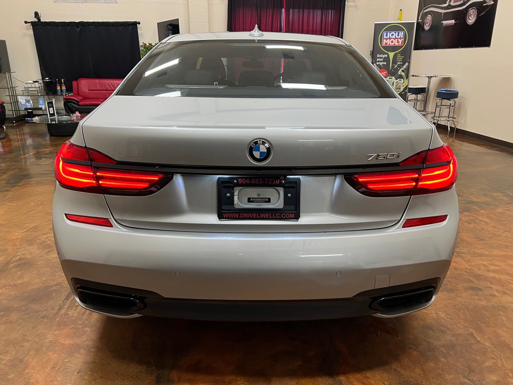 2016 BMW 7 Series Image 8