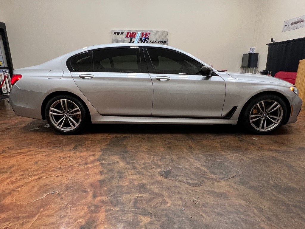 2016 BMW 7 Series Image 10