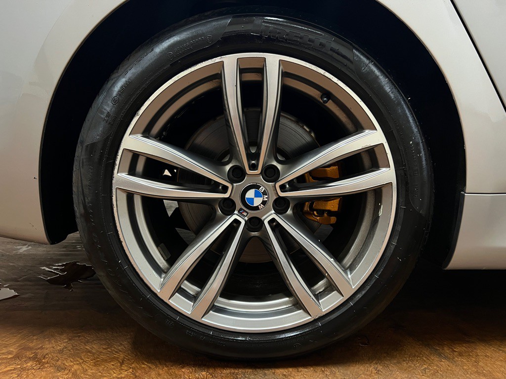 2016 BMW 7 Series Image 12