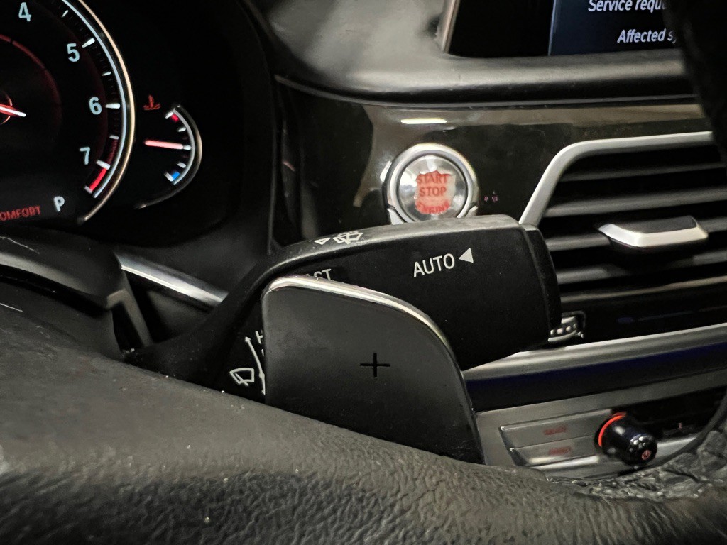 2016 BMW 7 Series Image 21