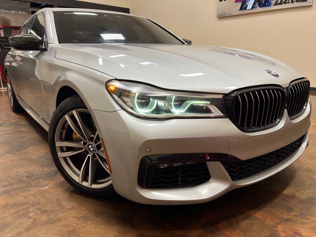 2016 BMW 7 Series Image 40