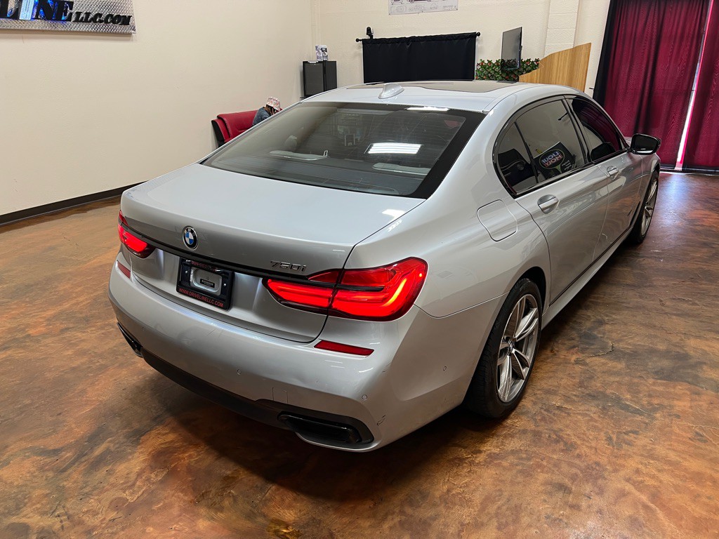 2016 BMW 7 Series Image 49