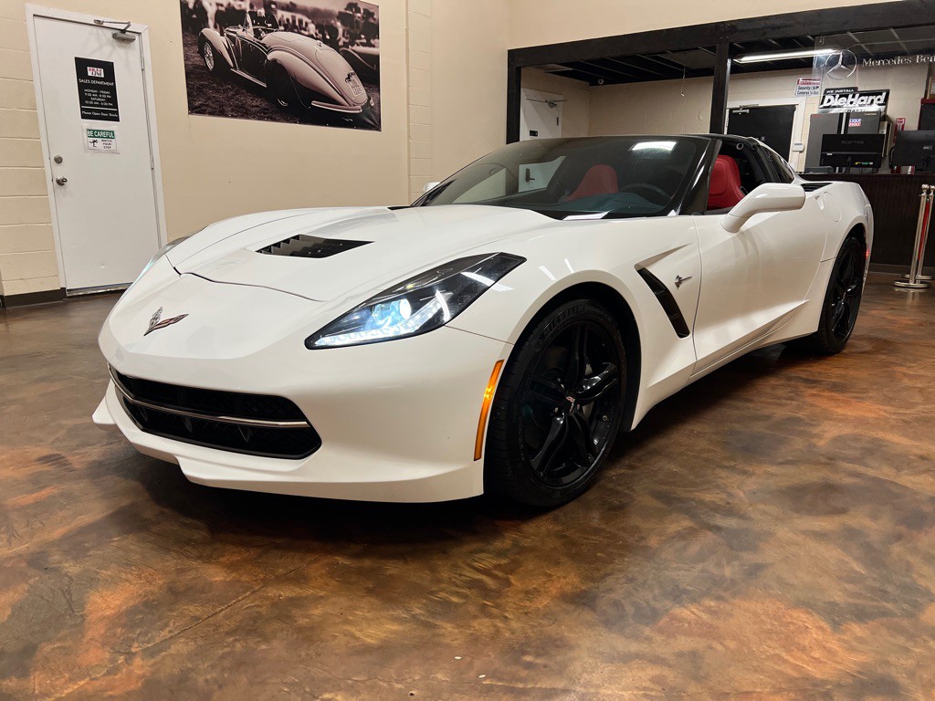 2017 Chevrolet Corvette Image 5