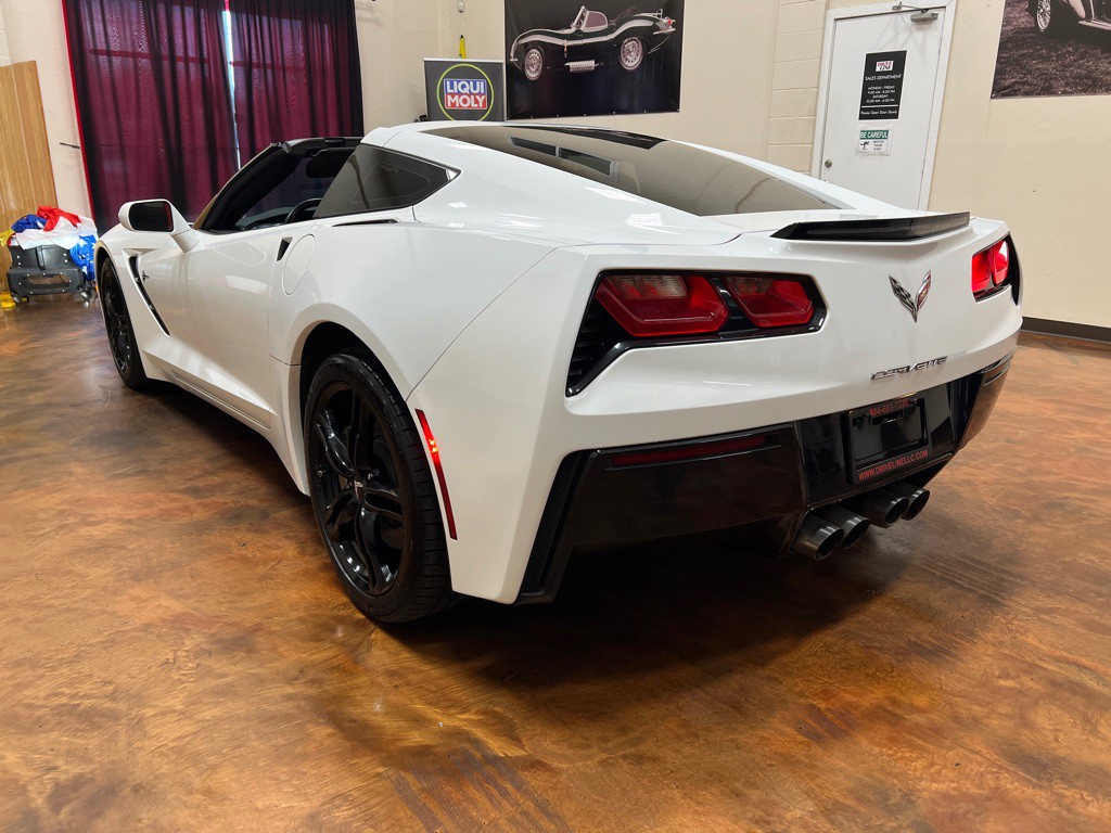 2017 Chevrolet Corvette Image 7