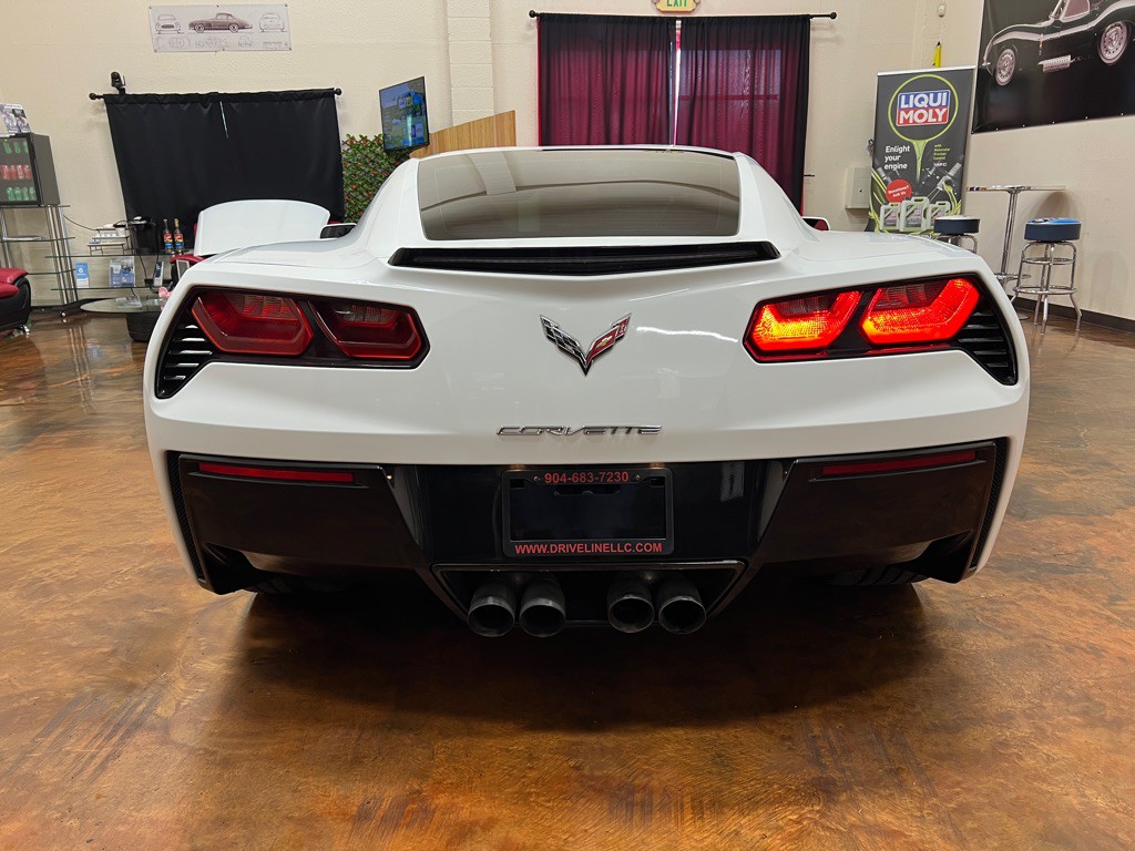2017 Chevrolet Corvette Image 8