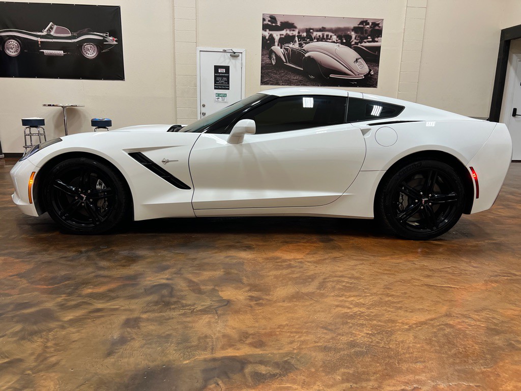 2017 Chevrolet Corvette Image 16