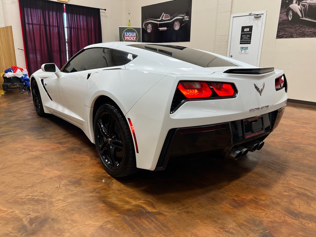 2017 Chevrolet Corvette Image 17