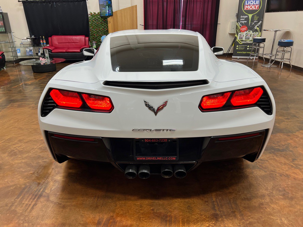 2017 Chevrolet Corvette Image 18