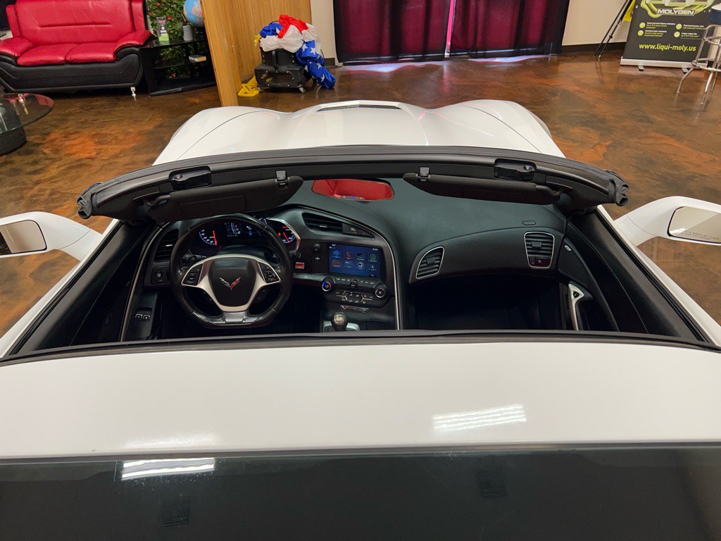 2017 Chevrolet Corvette Image 24