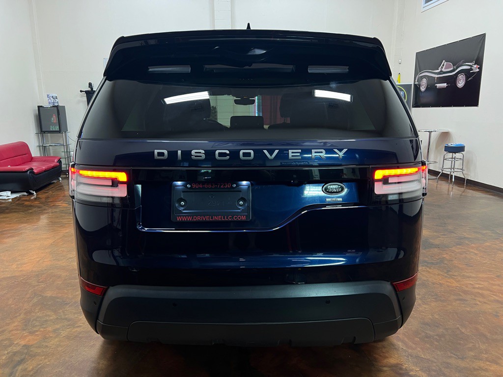 2018 Land Rover Discovery Image 7
