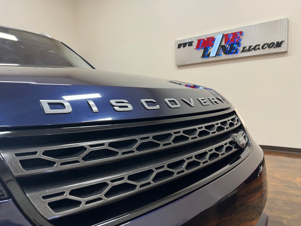 2018 Land Rover Discovery Image 45