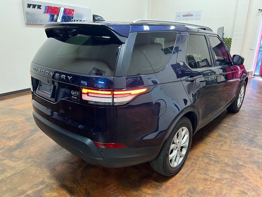 2018 Land Rover Discovery Image 47