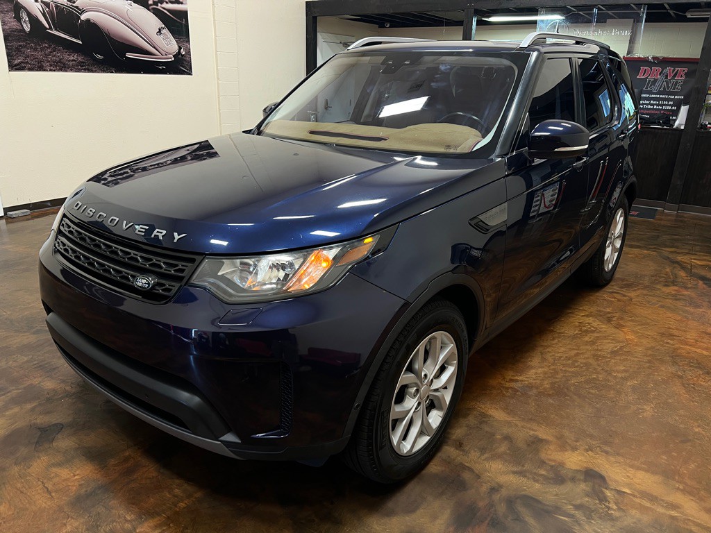 2018 Land Rover Discovery Image 48