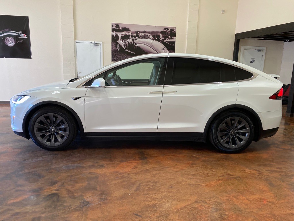 2018 Tesla Model X Image 6