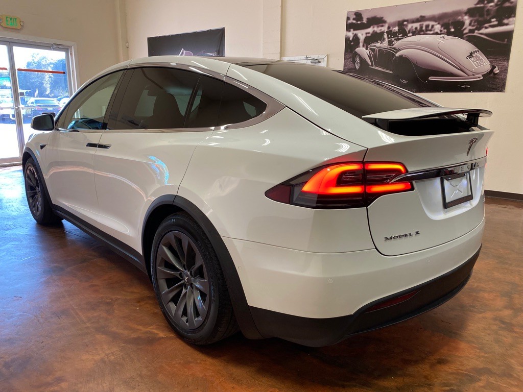 2018 Tesla Model X Image 7