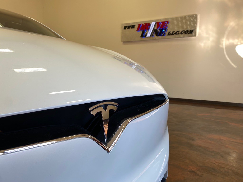2018 Tesla Model X Image 57