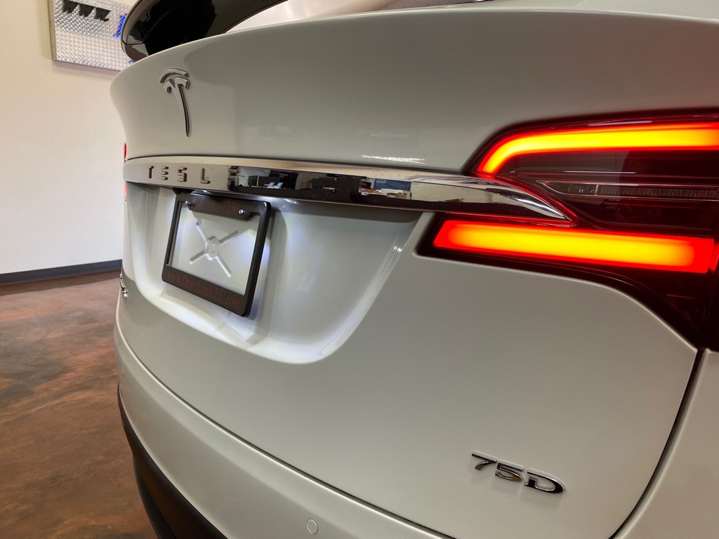 2018 Tesla Model X Image 59