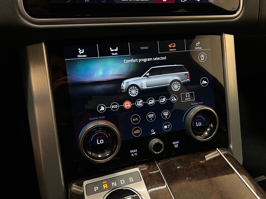 2020 Land Rover Range Rover Image 26