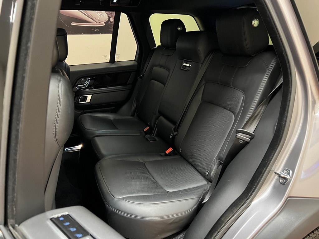 2020 Land Rover Range Rover Image 33