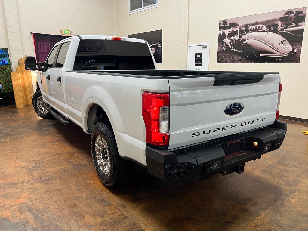 2018 Ford F-250 Image 2