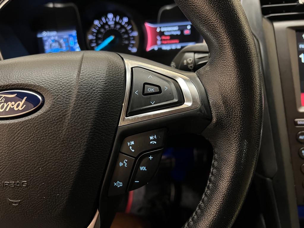 2017 Ford Fusion Image 19