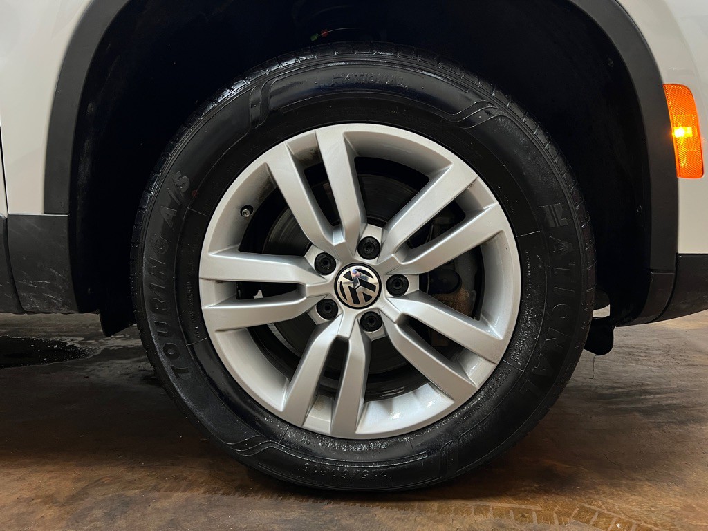 2017 Volkswagen Tiguan Image 11