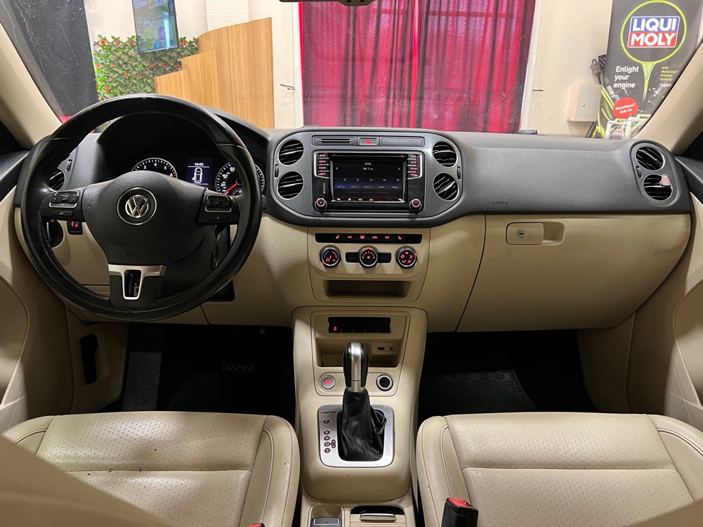 2017 Volkswagen Tiguan Image 14