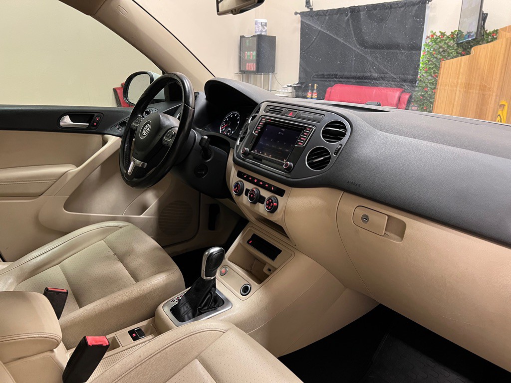 2017 Volkswagen Tiguan Image 15