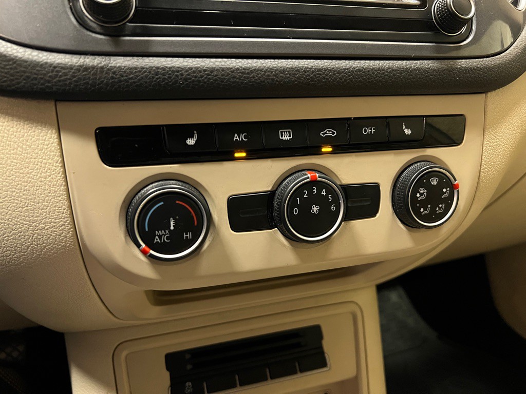 2017 Volkswagen Tiguan Image 25